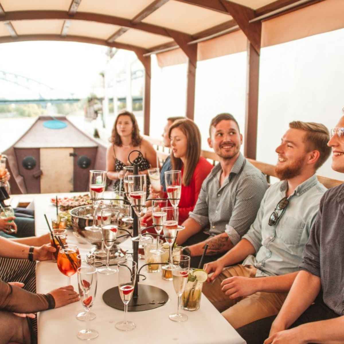 Crucero por el río en Cracovia por el río Vístula