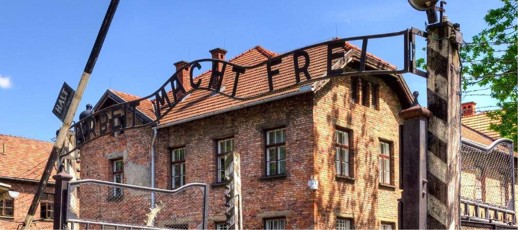 El Museo de Auschwitz presenta el nuevo Centro de Servicios para Visitantes - 15 de junio de 2023